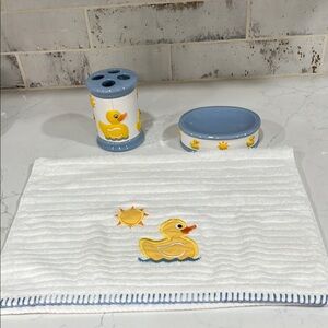 Duck Themed Kids Bath Set - White and Blue